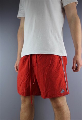 VINTAGE ADIDAS SHORTS IN RED WITH POCKETS AND EMBROIDERED LO