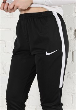 nike joggers tick all over