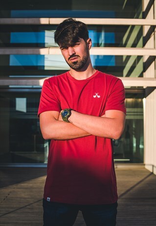 BURGUNDY PIPES BASIC T-SHIRT