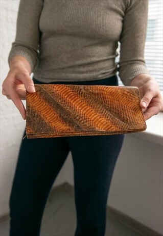 VINTAGE 70'S BROWN CLUTCH