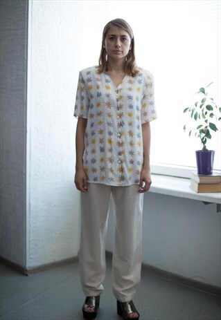 VINTAGE 80'S WHITE FLOWER PATTERNED TOP