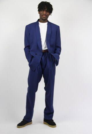 VINTAGE BLUE SMART SUIT