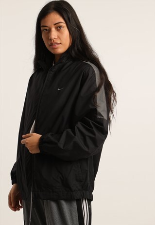 VINTAGE NIKE LIGHTWEIGHT JACKET