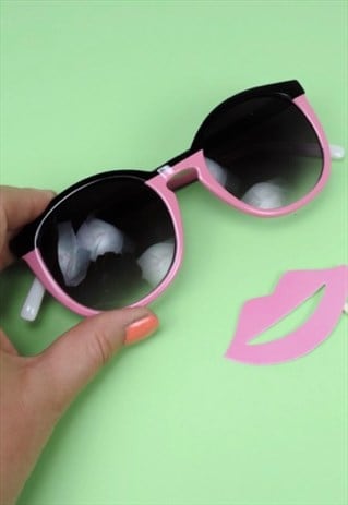 VINTAGE SUNGLASSES