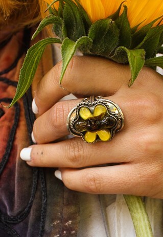 ADJUSTABLE BOHO YELLOW FLOWER GLASS RING