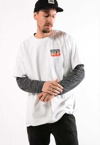 YIFY CHALKED TEE