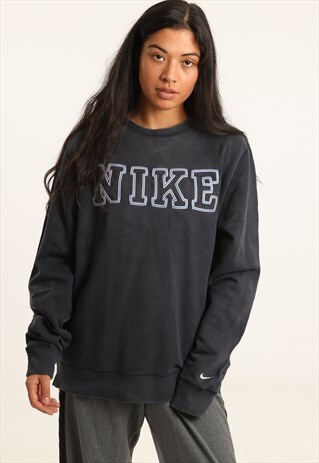 VINTAGE NIKE EMBROIDERED SPELLOUT SWEATSHIRT