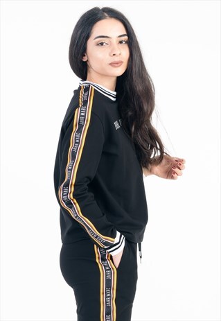 PRINTED SWEATSHIRT IN BLACK WITH SHOULDER TAPE