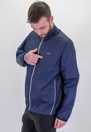 VINTAGE NIKE JACKET IN BLUE XL