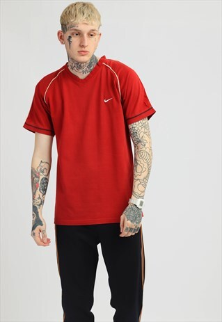 VINTAGE NIKE T-SHIRT