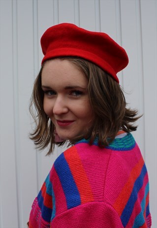 VINTAGE BRIGHT RED WOOL BERET