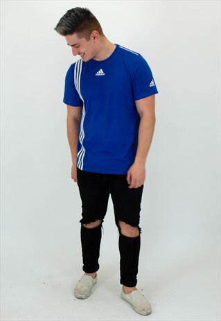 VINTAGE ADIDAS T-SHIRT