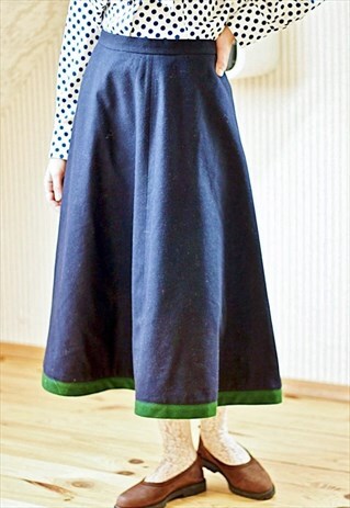 NAVY VINTAGE WOOL SKIRT