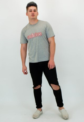 VINTAGE ADIDAS T-SHIRT