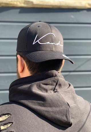 SIGNATURE TRUCKER - BLACK