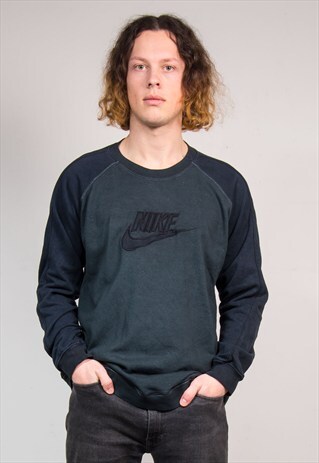 90'S VINTAGE BLACK NIKE SWEATSHIRT JUMPER