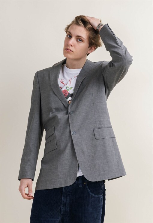 garment image