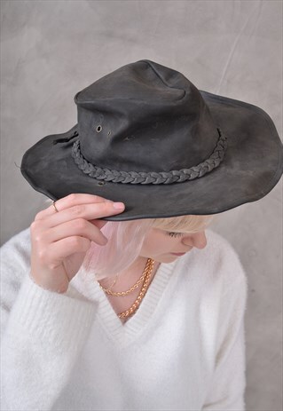 VINTAGE LEATHER COWBOY HAT IN BLACK