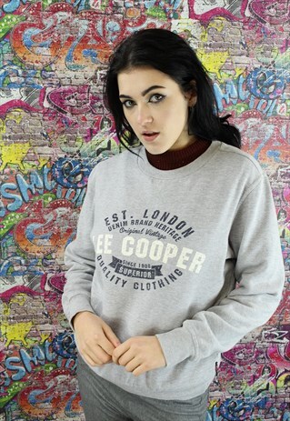VINTAGE LEE 90S SWEATSHIRT. BRANDED SPORTSWEAR.