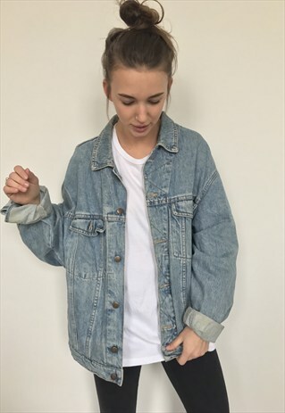 VINTAGE OVERSIZED DENIM JACKET