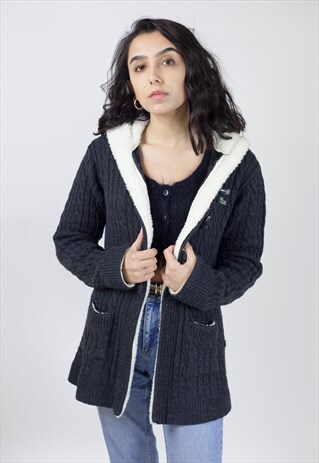 VINTAGE LACOSTE GREY KNITTED HOODIE