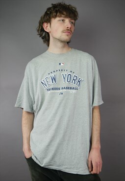 Vintage NY Yankees Baseball T-Shirt in Grey