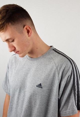 VINTAGE ADIDAS OVERSIZED T-SHIRT EMBROIDERED SPELLOUT