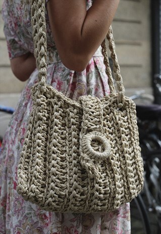 CUTE STRAW IVORY PURSE