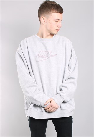 VINTAGE NIKE SWEATSHIRT