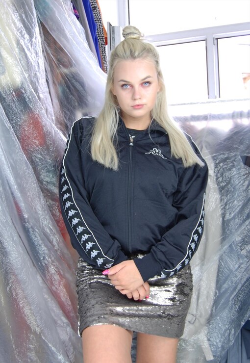 garment image
