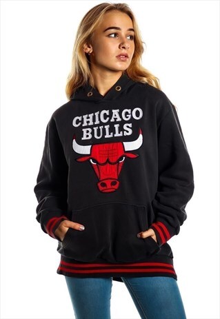 VINTAGE ADIDAS CHICAGO BULLS HOODIE H121