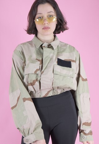 VINTAGE REWORKED CROP JACKET ORIGINAL US ARMY IN BEIGE CAMO