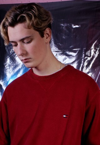 VINTAGE TOMMY HILFIGER RED KNITTED JUMPER
