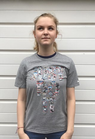 WOMENS NIKE TSHIRT LIGHT GREY SHORT SLEEVE JUST DO IT TOP
