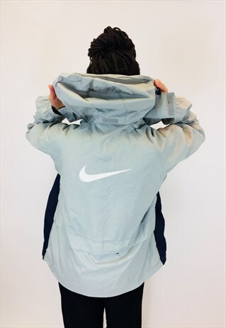 VINTAGE NIKE SWOOSH LIGHT WINDBREAKER JACKET