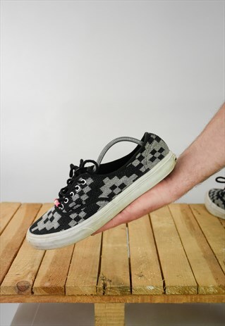 VANS BLACK & GREY CHECKERED PLIMSOLES