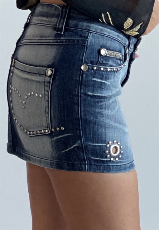 garment image