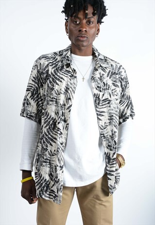 VINTAGE HAWAIIAN PATTERNED SHIRT .