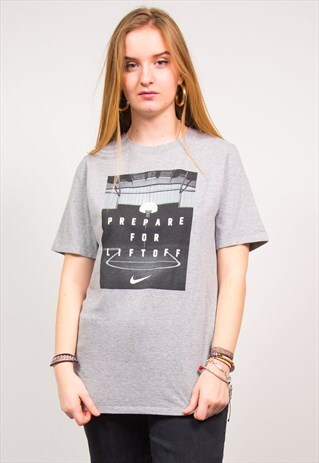 NIKE VINTAGE 90'S GREY BASKETBALL SLOGAN PRINT T-SHIRT