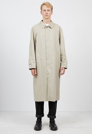 VINTAGE BEIGE BUGATTI CAR COAT