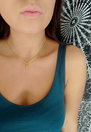 GOLD CROSS NECKLACE