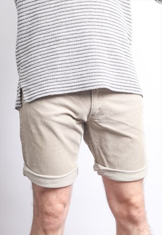 VINTAGE LEVI'S CORDUROY SHORTS