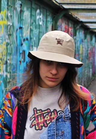 VINTAGE 90S BURBERRY LOGO BUCKET HAT