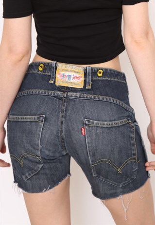 VINTAGE 90S LEVI'S FRAYED DENIM SHORTS