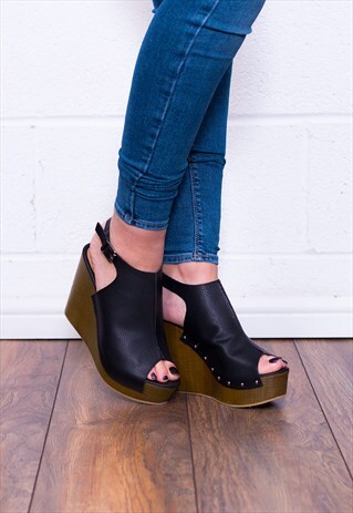 WOWED PLATFORM CROC PRINT WEDGE HEEL SANDALS SHOES - BLACK