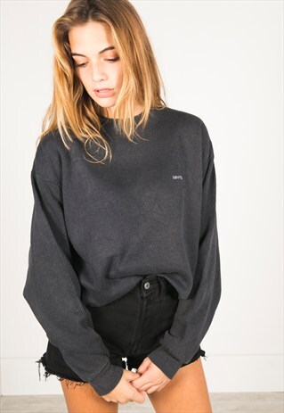 VINTAGE 90S LEVI'S SWEATSHIRT/ R164