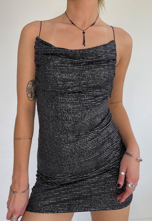 garment image