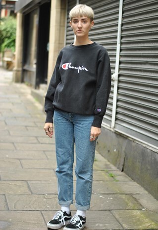 VINATGE CHAMPION SPELL OUT SWEATER