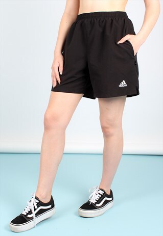 VINTAGE ADIDAS SHORTS ASM2442