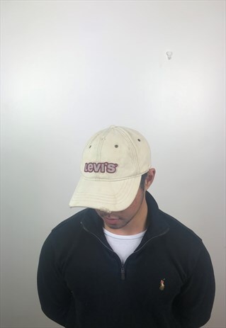 VINTAGE WHITE LEVI'S CAP